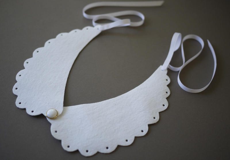How to Make a Removable Peter Pan Collar 