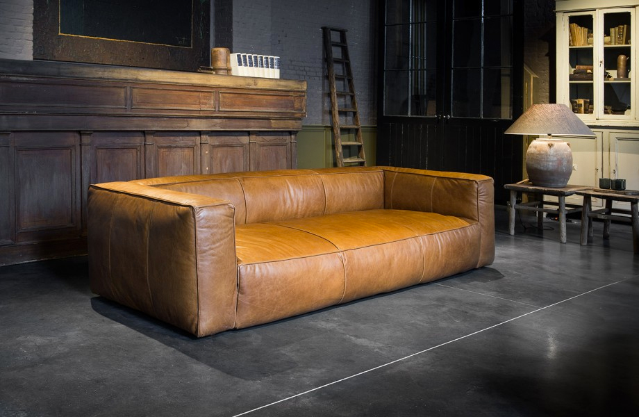 Finding The Perfect Leather Sofa, Masculine Leather Sofa