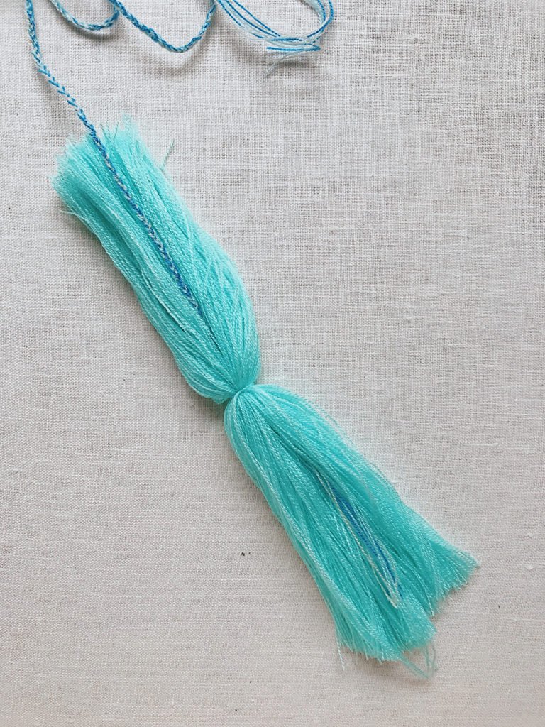 DIY The Perfect Tassel + Pom Pom Garland – Honestly WTF