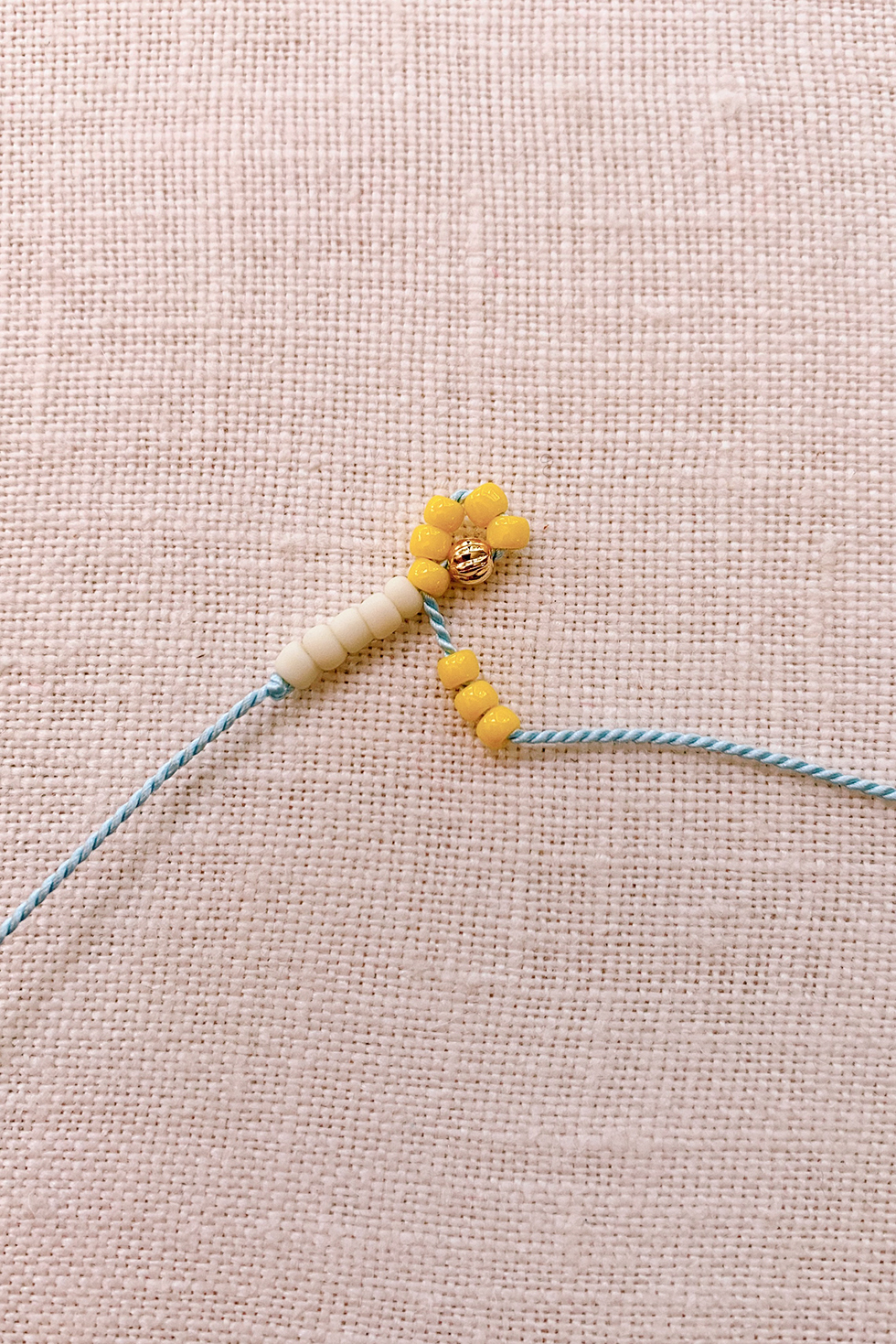DIY Beaded Daisy Chain Bracelet – Honestly WTF