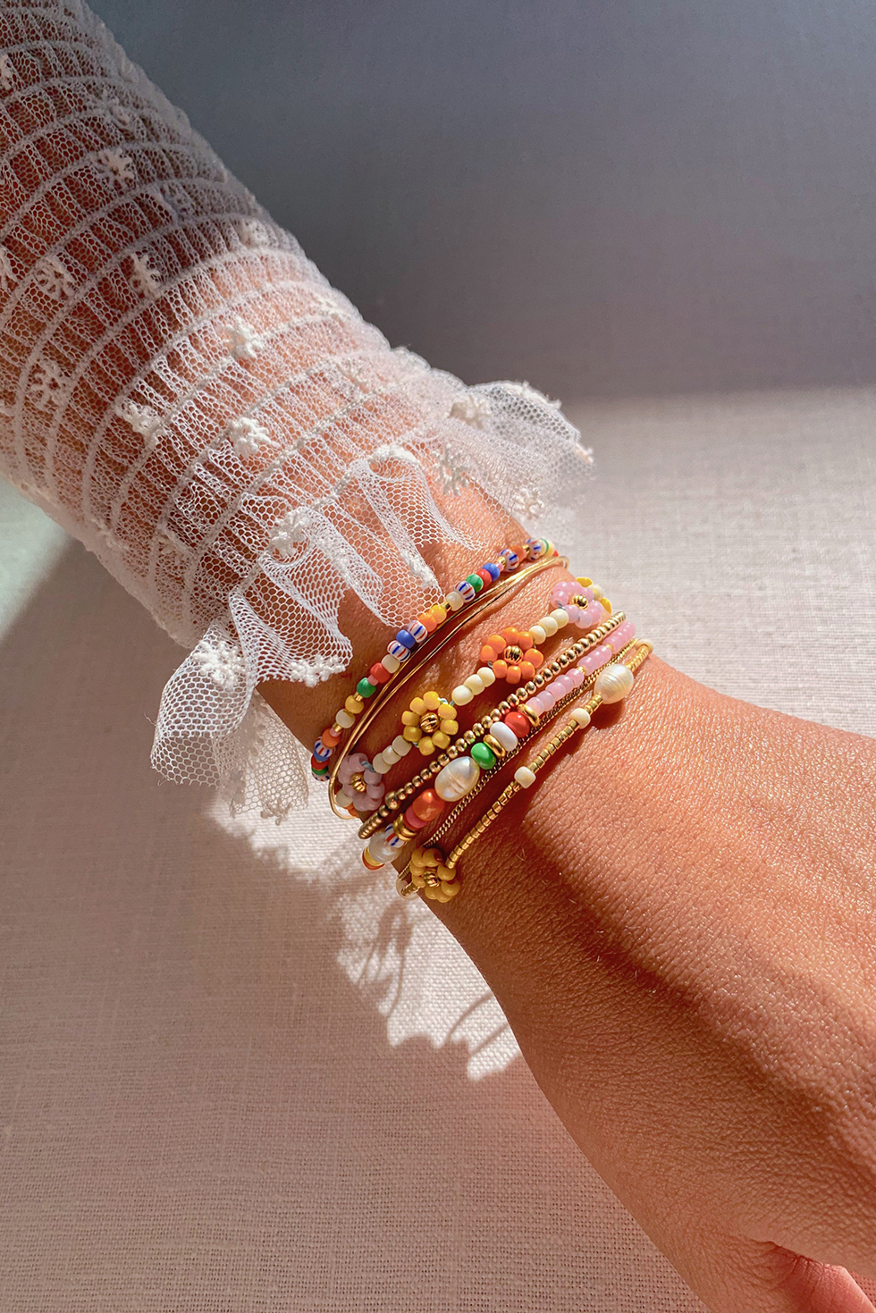 how to make beaded bracelets with elastic